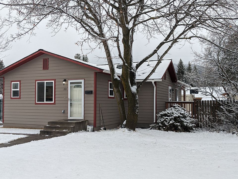 Well Cared for 3bed/2 bath 