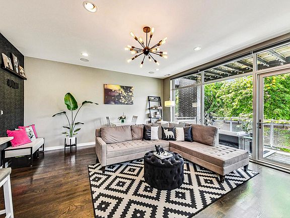 3rd image of 1509 N Campbell Ave #2N
