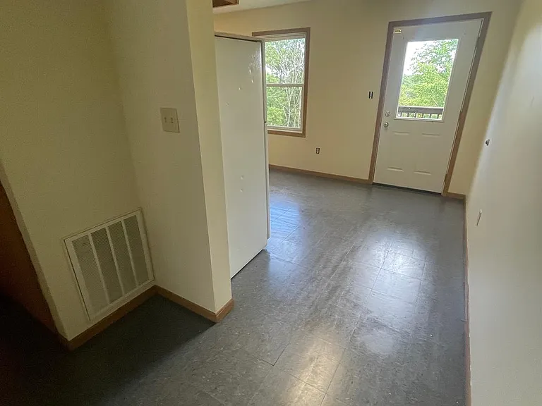 218 Southern Dr — Photo 14