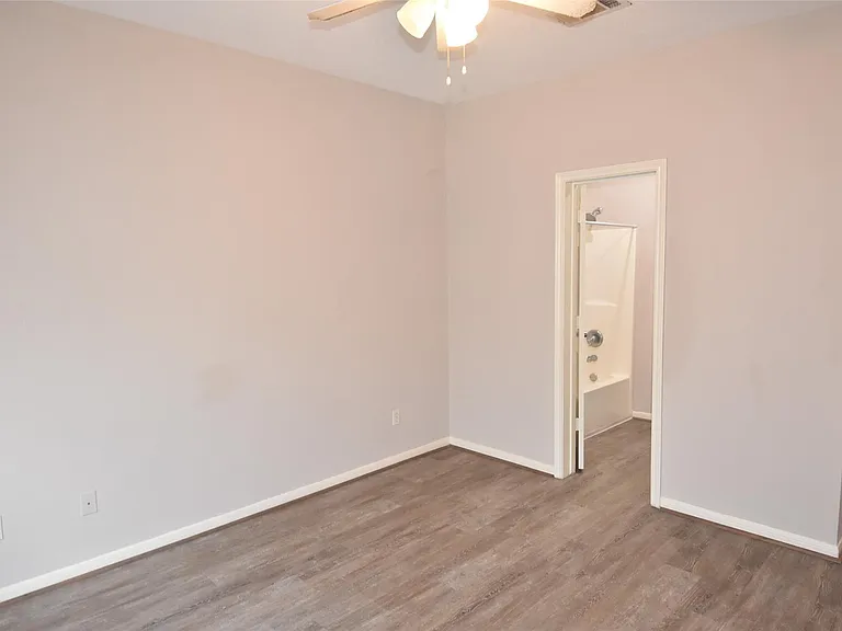 12565 Melville Dr #224 — Photo 13