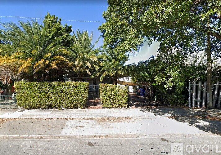 2nd image of 789 NW 29th St