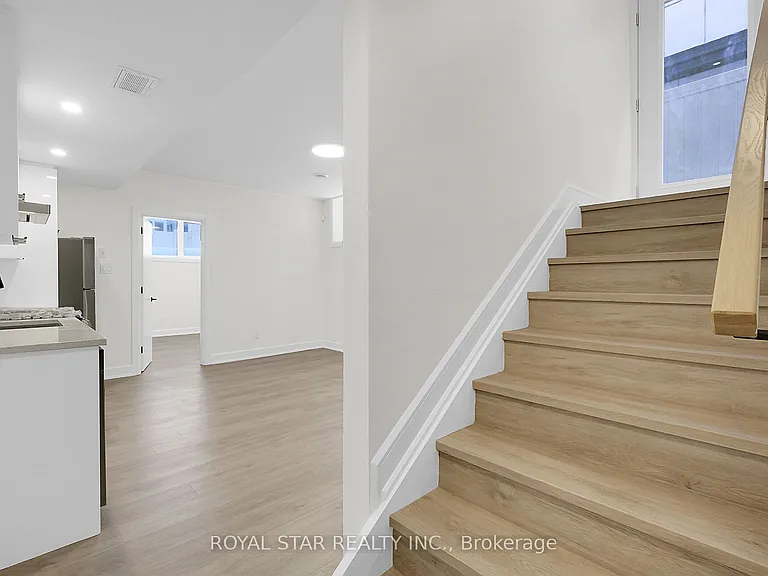 547 Mutual St #BASEMENT — Photo 7
