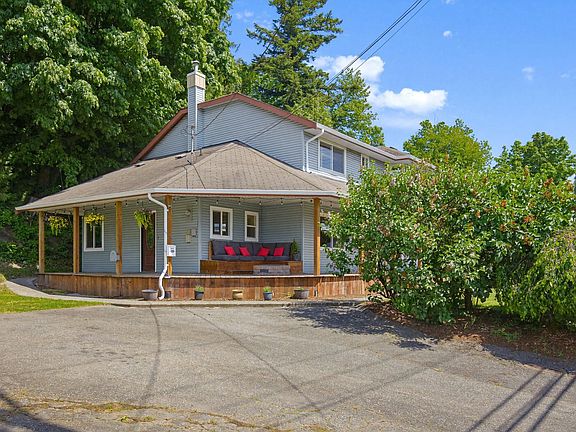 3rd image of 34753 Delair Rd