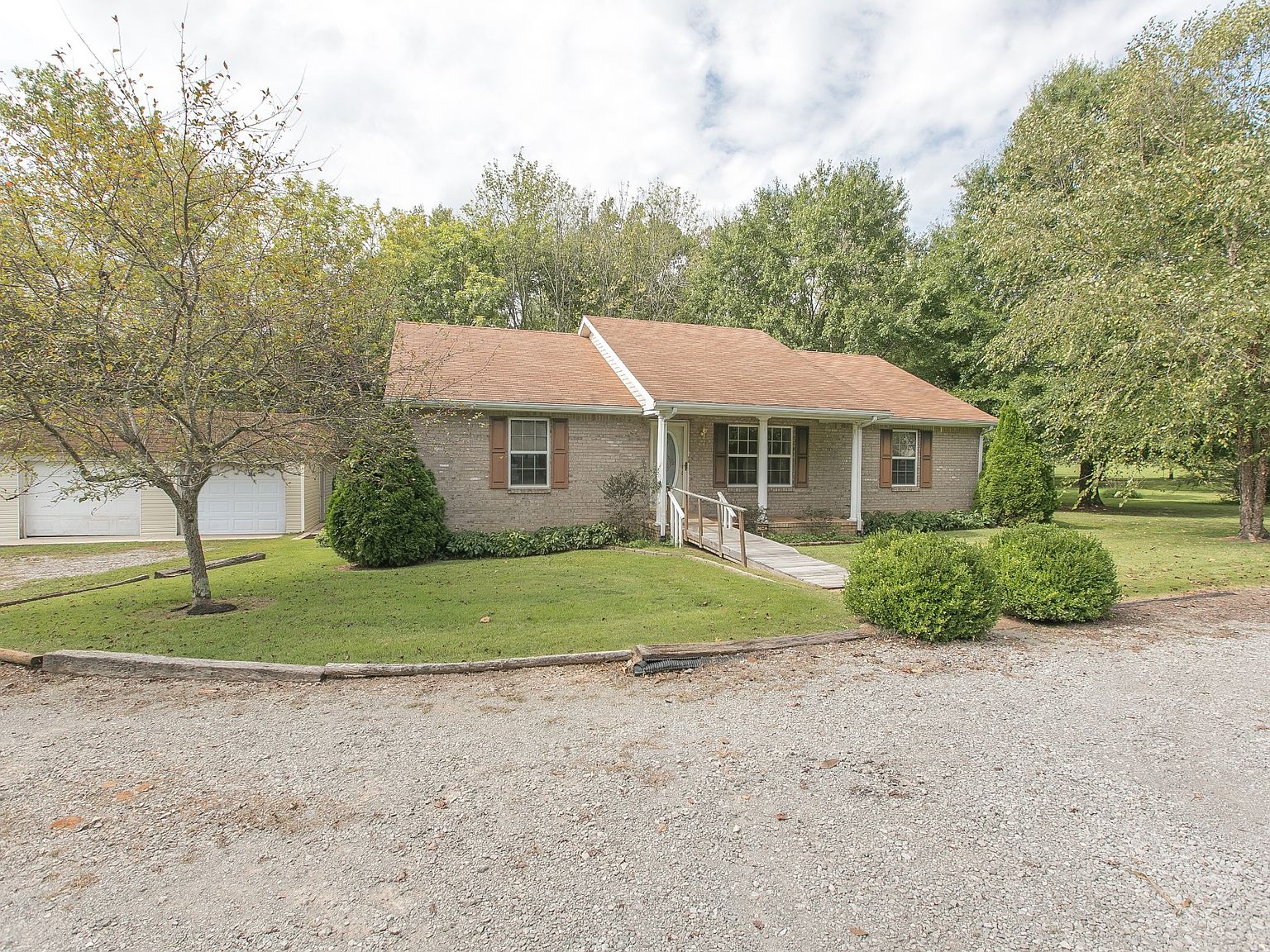 825 Coopertown Rd, Unionville, TN 37180 Zillow