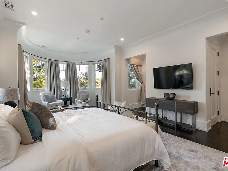8 Beverly Ridge Ter — Photo 60