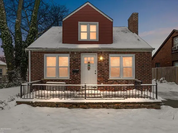 21520 Brys Dr, Saint Clair Shores, MI 48080