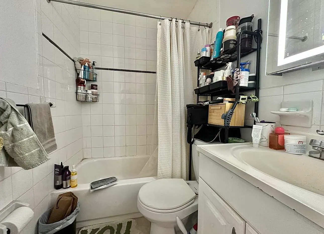 32 West 69th Street — Photo 4