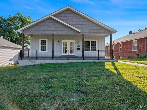 709 N Mill St, Festus, MO 63028