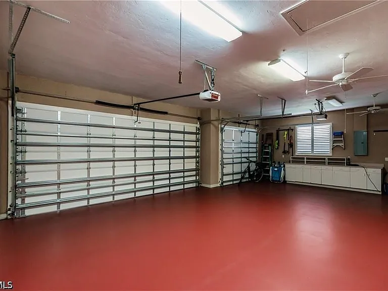 9811 Ensign Ct — Photo 21