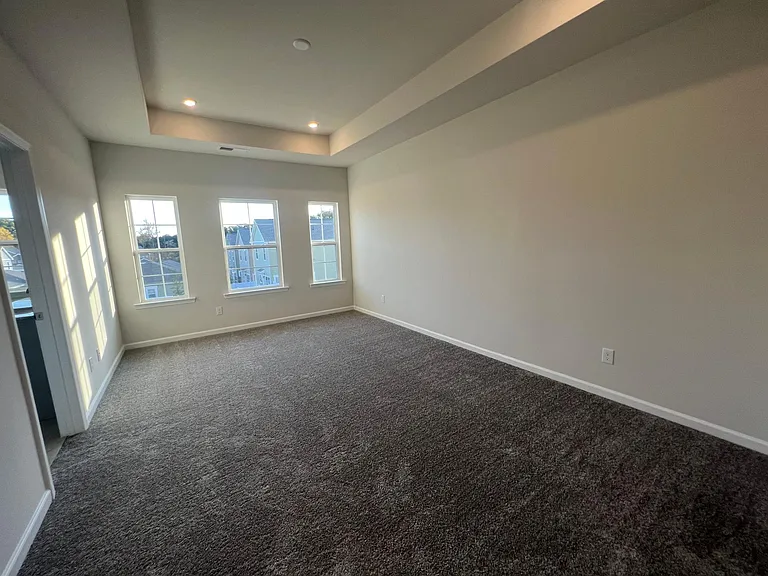 5420 Kinsbridge Dr — Photo 8