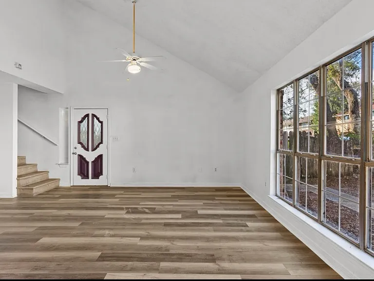 940 Central Ave #16 — Photo 5