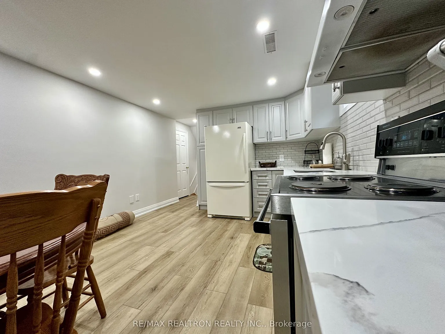 1 bed, $2,300 — Photo 3
