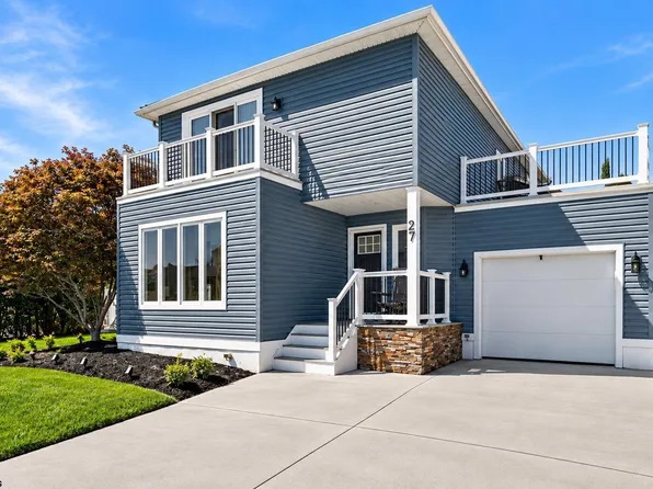 27 Bayside Ct, Margate, NJ 08402
