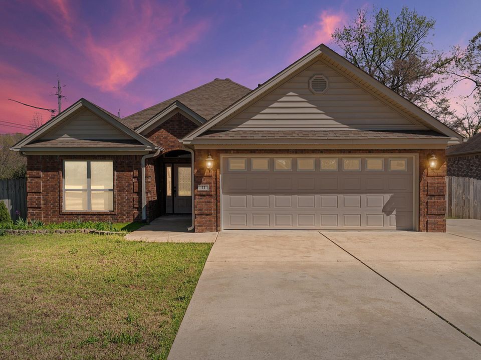 1st image of 11 Tradewinds Dr