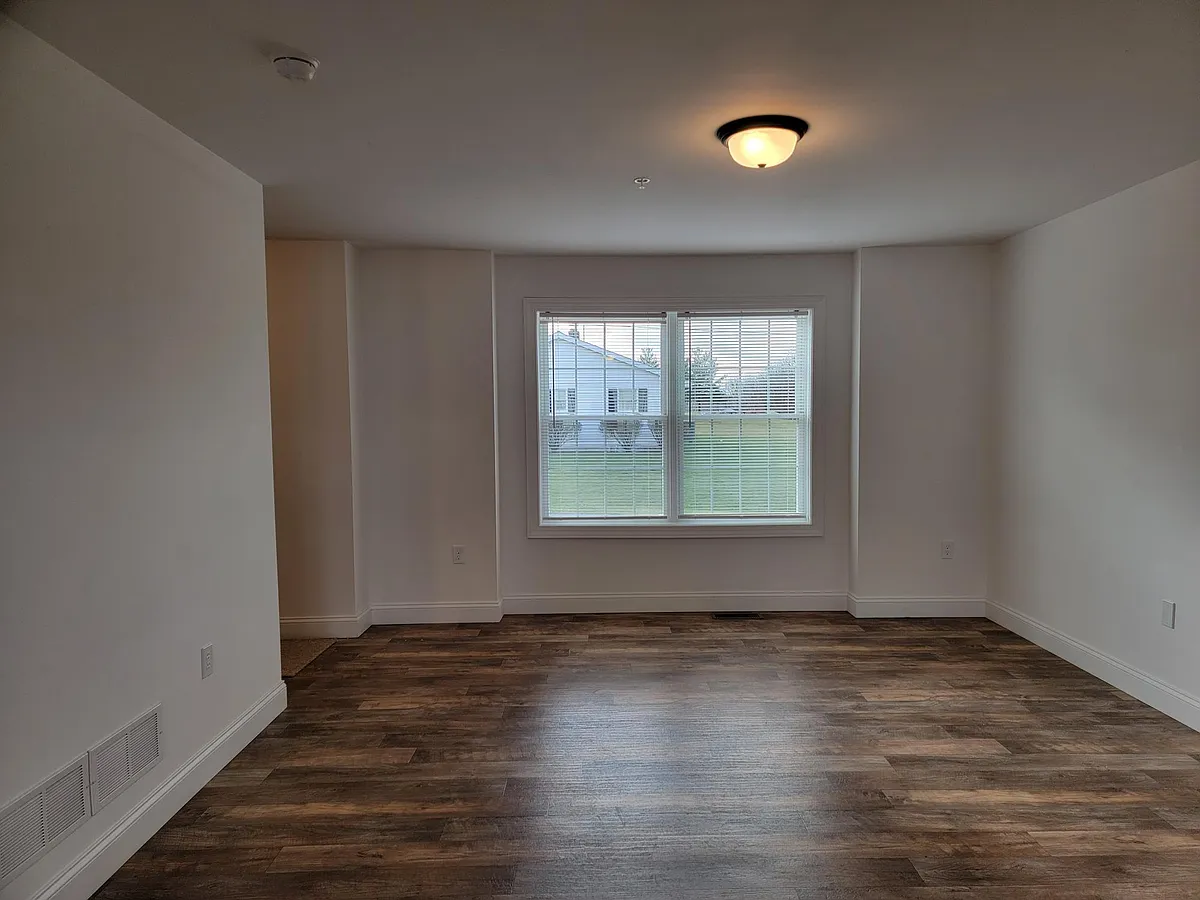 Building Photo - 438 Masonic Dr #B