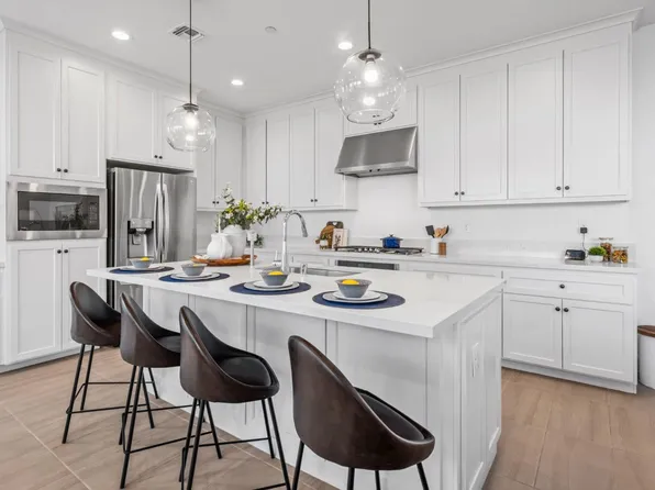 139 W Lucille Ave, Mountain House, CA 95391