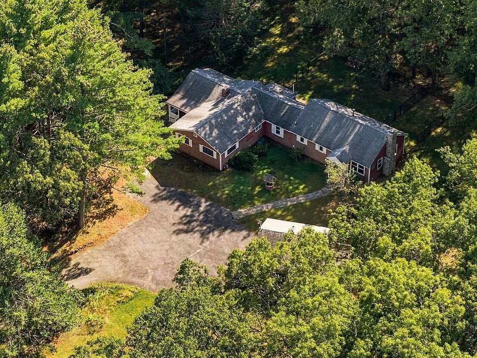 1st image of 154 Herrick Rd