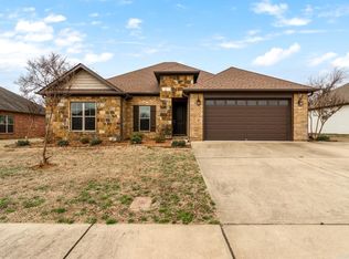 1765 Sylar Cir, Conway, AR 72034