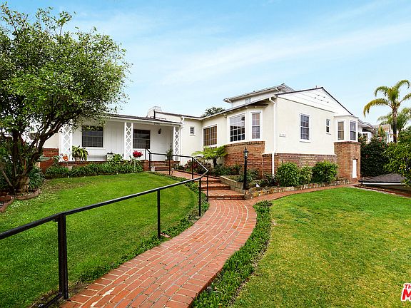 5th image of 2566 Ivanhoe Dr