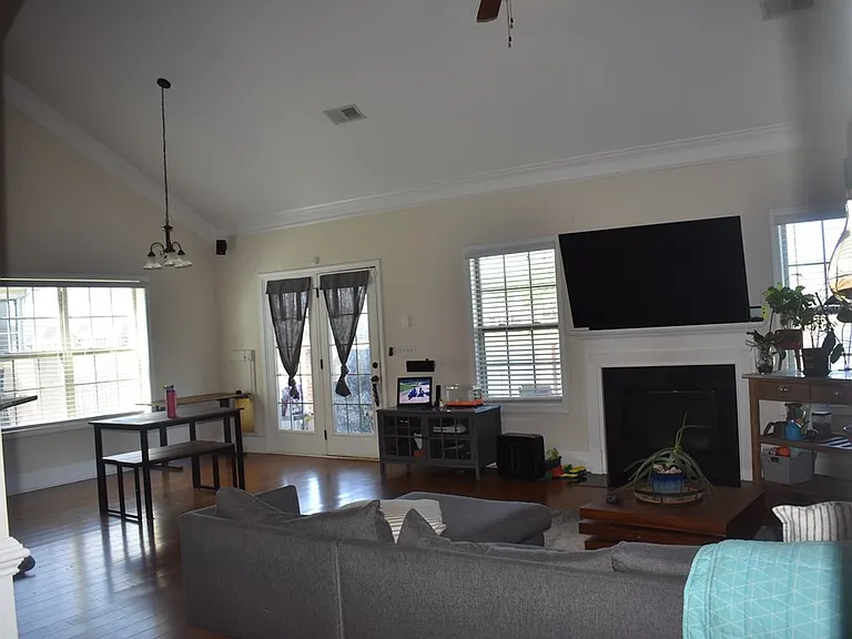 2190 Harborview Dr — Photo 22