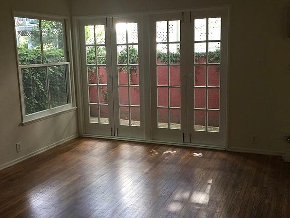 5th image of 12924 Burbank Blvd #2