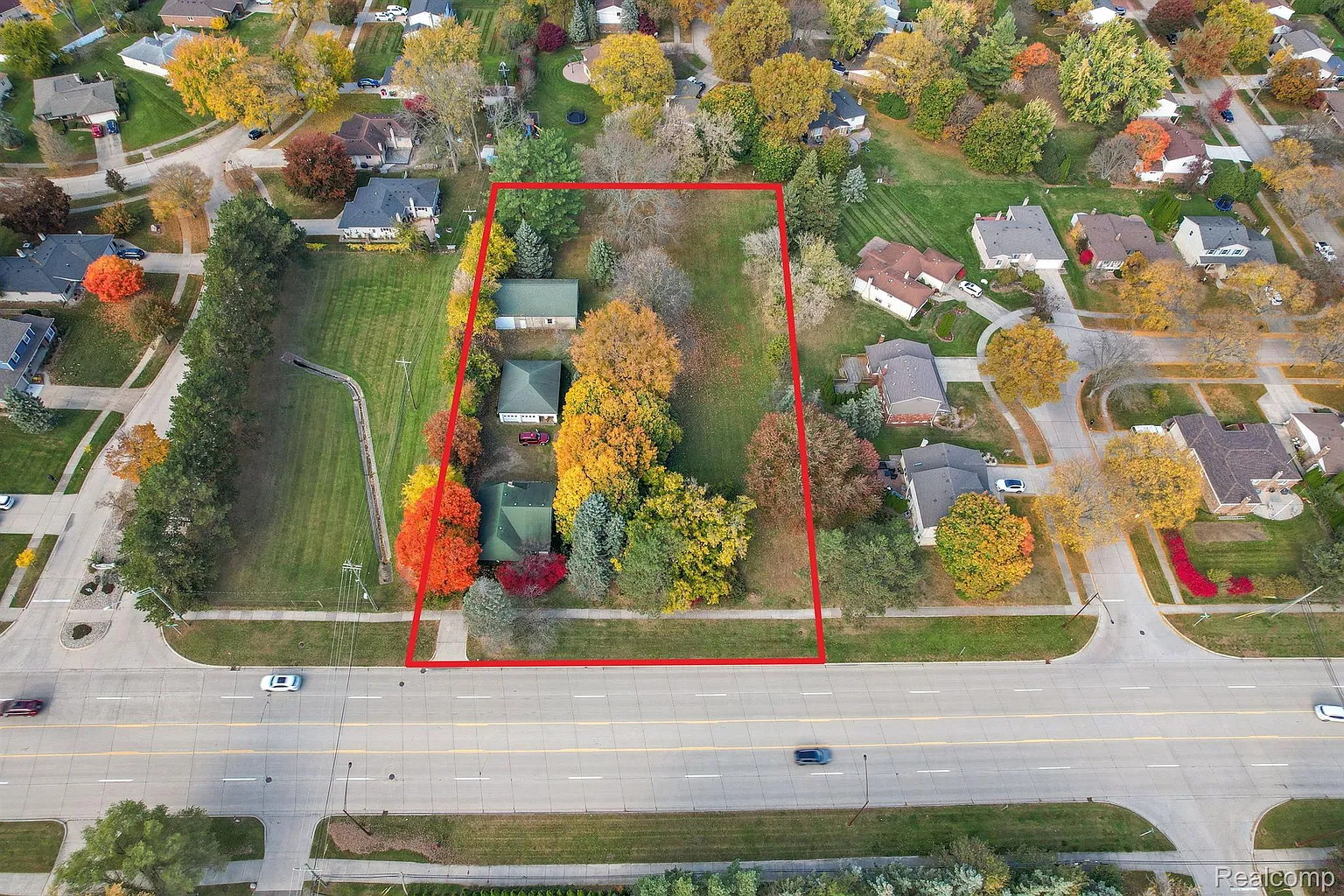 1375 E Long Lake Rd photo 1