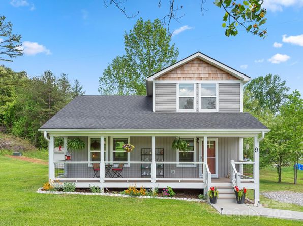 9 Ruff Rd, Leicester, NC 28748