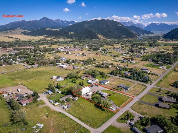123 Paradise Dr, Livingston, MT 59047