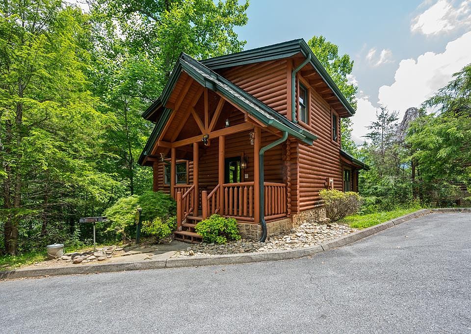 1st image of 637 Gatlinburg Falls Way