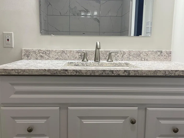300 E Montgomery Ave — Photo 3