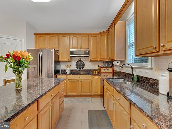 4th image of 22876 White Swan Way