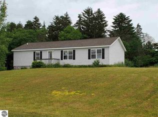 4884 Cedar Knoll Dr, Traverse City, MI 49685