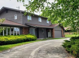 3312 N 6th St, Sheboygan, WI 53083