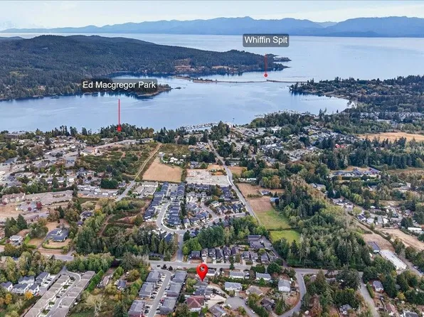 6851 Banner Rd, Sooke, BC V9Z 0L8