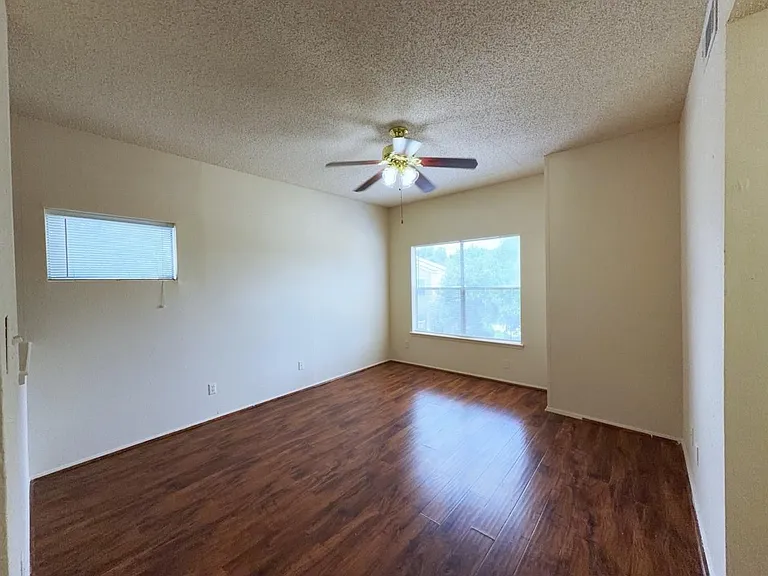 7900 Bissonnet St #D1 — Photo 12