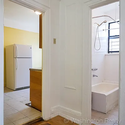 Rented by Washington Realty Corp. | media 15