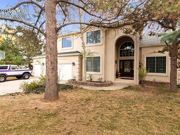 2nd image of 19905 Riverglen Ln