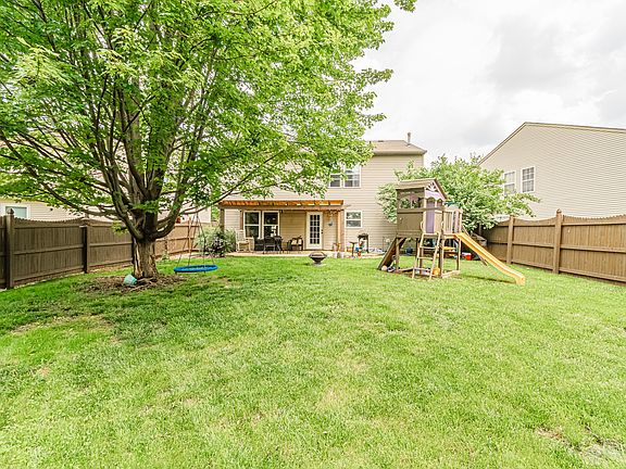 2nd image of 9311 Amberleigh Dr