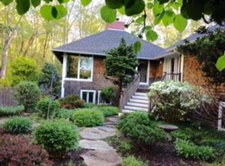 83 Adamsville Rd, Westport, MA 02790