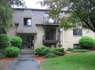 12 Tiffany Rd APT 7, Salem, NH 03079