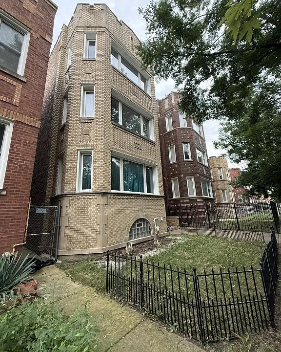 8035 S Paulina St #2