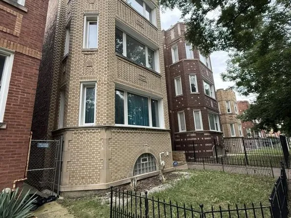 8035 S Paulina St APT 2, Chicago, IL 60620