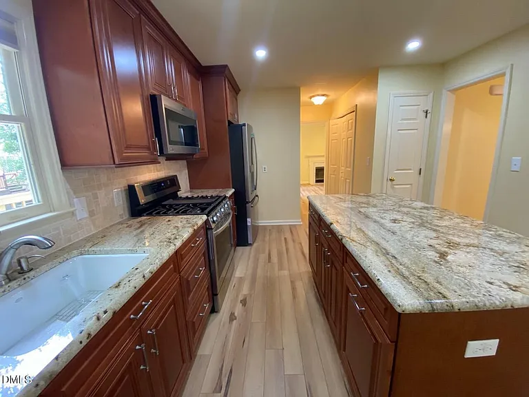1704 Kingston Heath Way — Photo 8