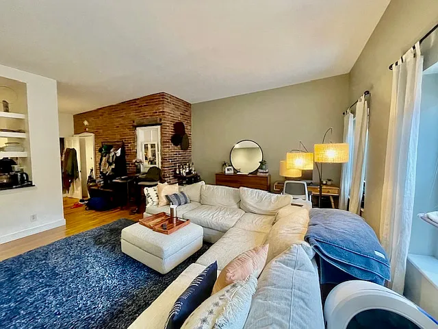 84 Prince St #5A — Photo 6