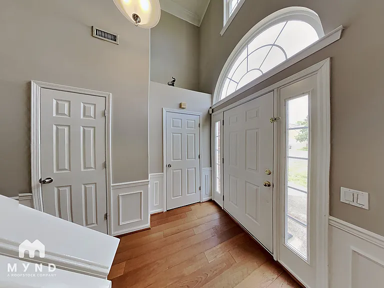 9738 Woodend Ct — Photo 2