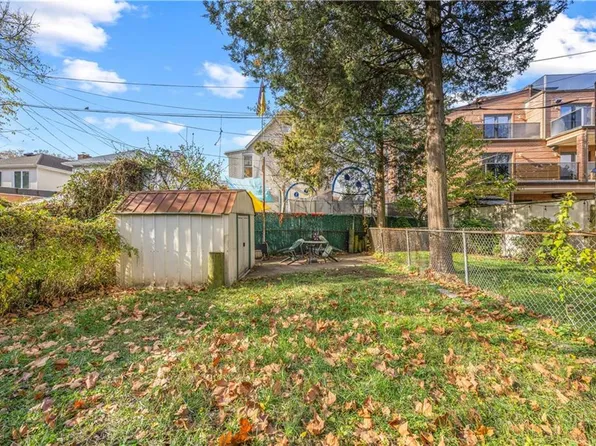 2724 East 27th Street image 26 of 34