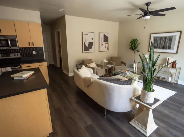 Lofts at 222