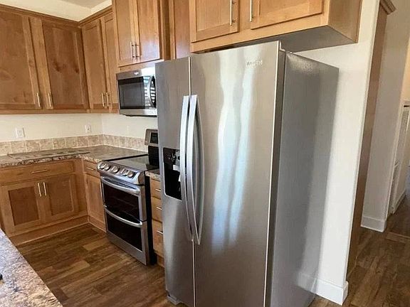 5th image of 11410 SW Royal Villa Dr #148