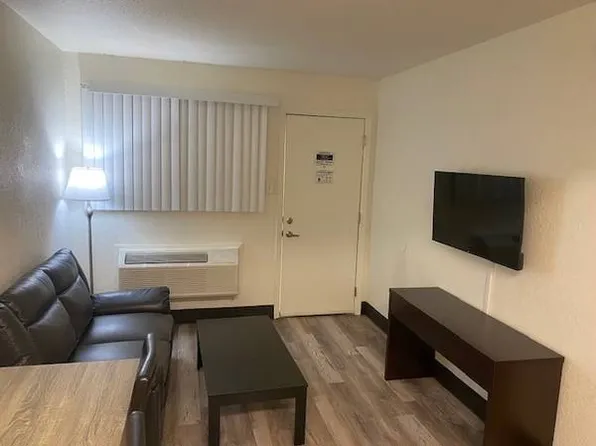 Siegel Suites Houston
