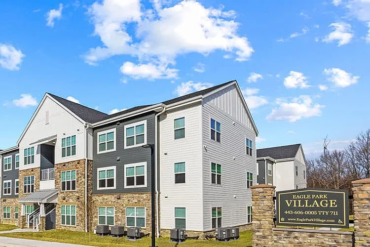 Eagle Park Village — Photo 2